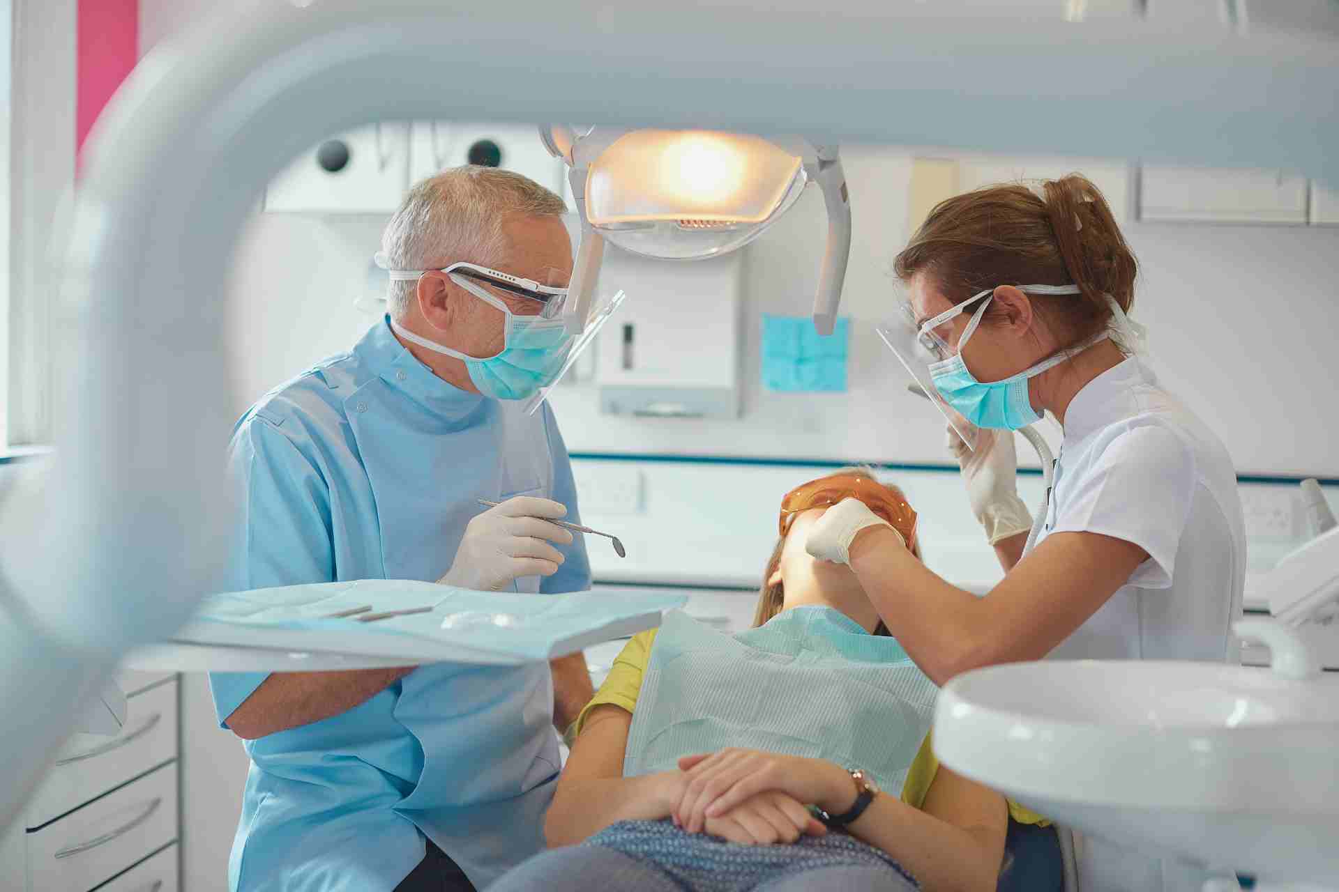 Dentist in Pontiac, MI